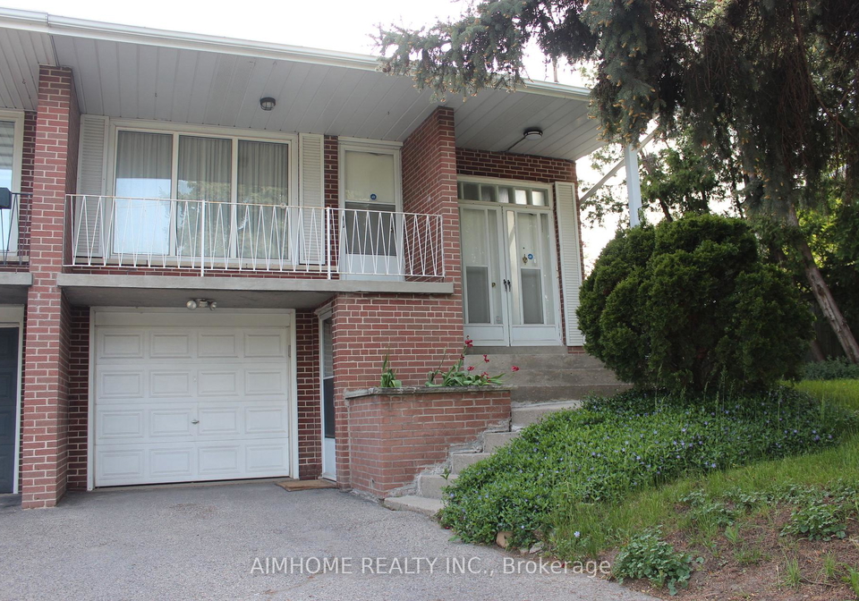 100-fenelon-drive-north-york-ontario-c13165394
