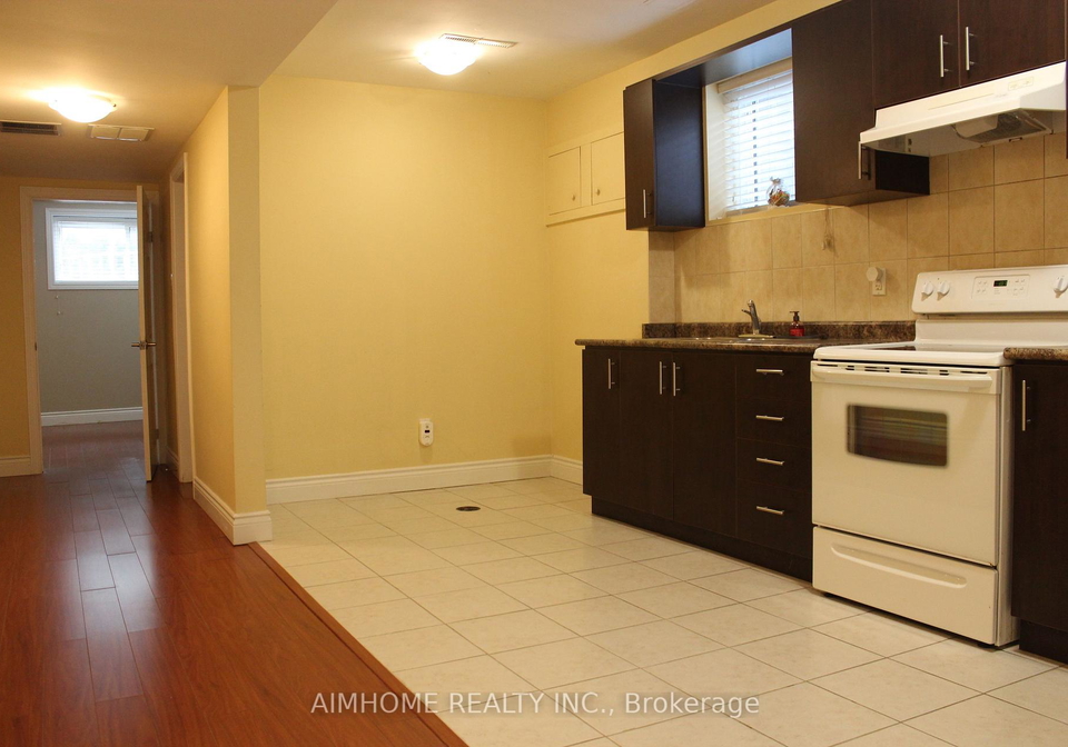 100-fenelon-drive-north-york-ontario-c13165394