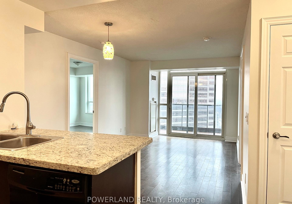 25-greenview-avenue-toronto-ontario-c13165432