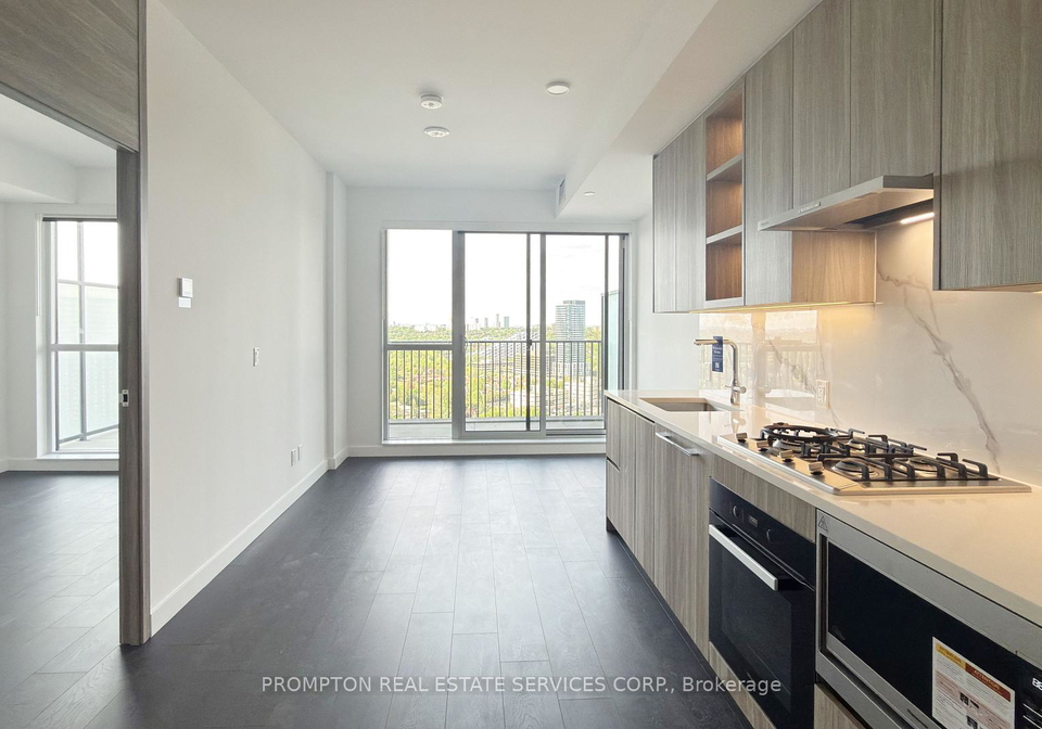 18-esther-shiner-boulevard-north-york-ontario-c13165590
