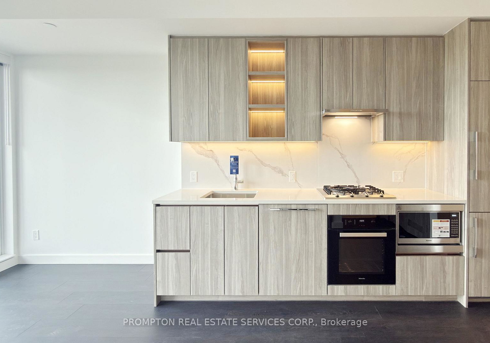 18-esther-shiner-boulevard-north-york-ontario-c13165590