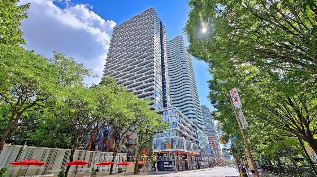 85-wood-street-toronto-ontario-c13165604