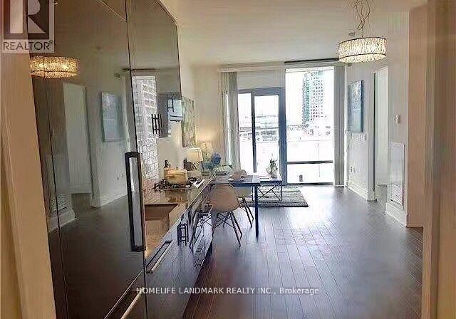 39-queens-quay-e-toronto-ontario-c13165622