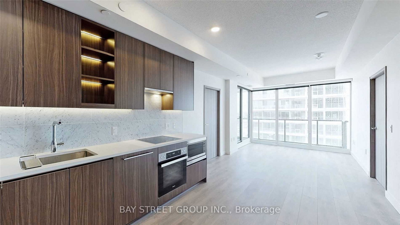 95-mcmahon-drive-north-york-ontario-c13165718