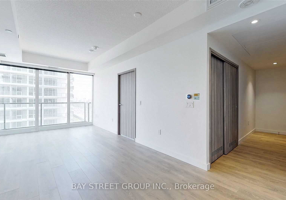 95-mcmahon-drive-north-york-ontario-c13165718