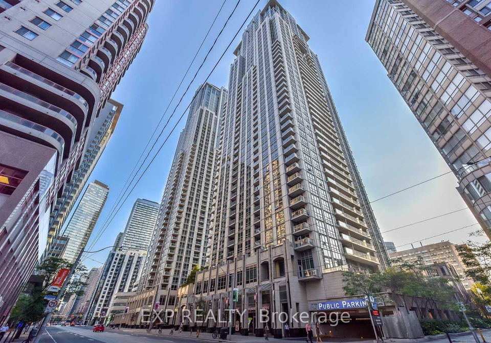 761-bay-street-toronto-ontario-c13166064
