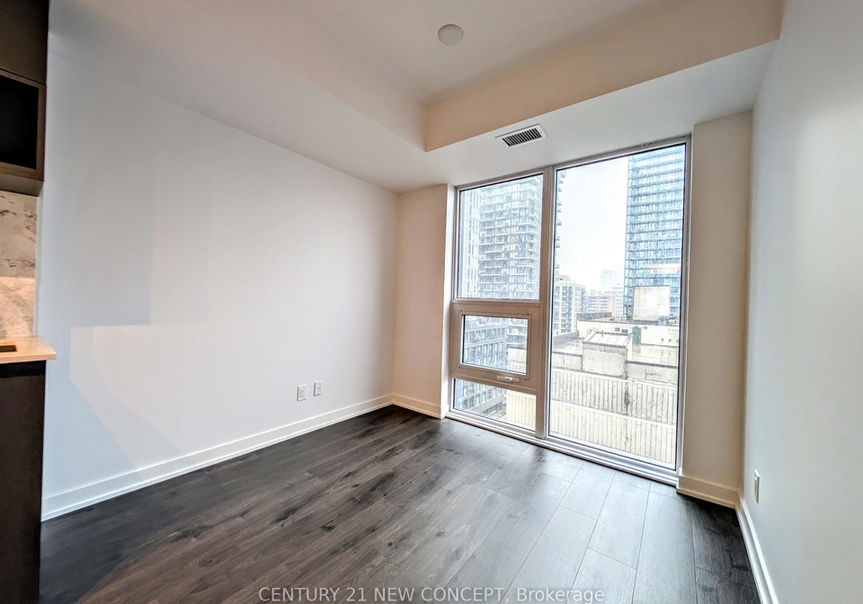 100-queen-street-e-toronto-ontario-c13166166