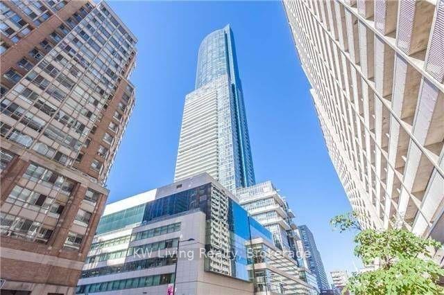 386-yonge-street-toronto-ontario-c13166200