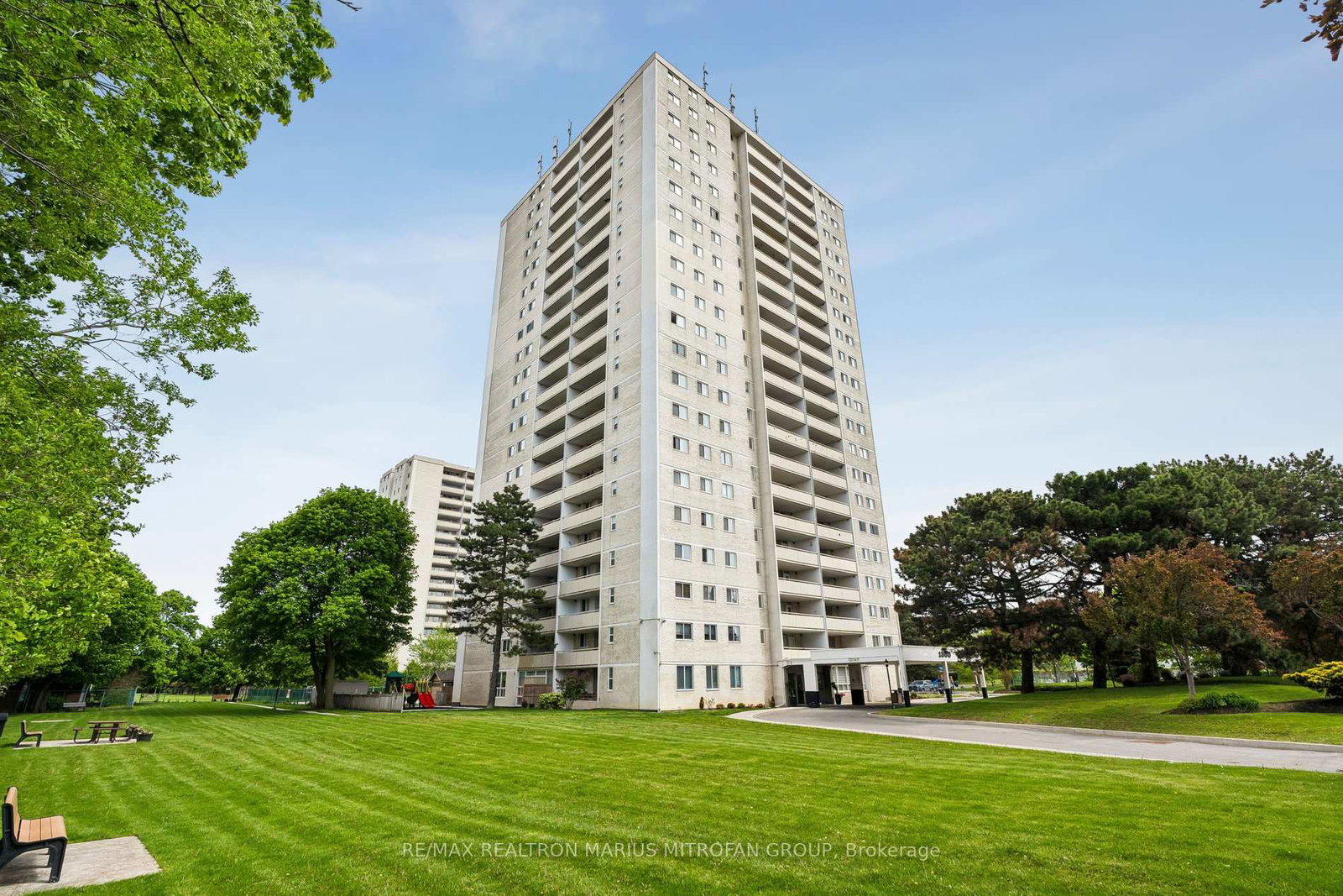 1350-york-mills-road-north-york-ontario-c13166478