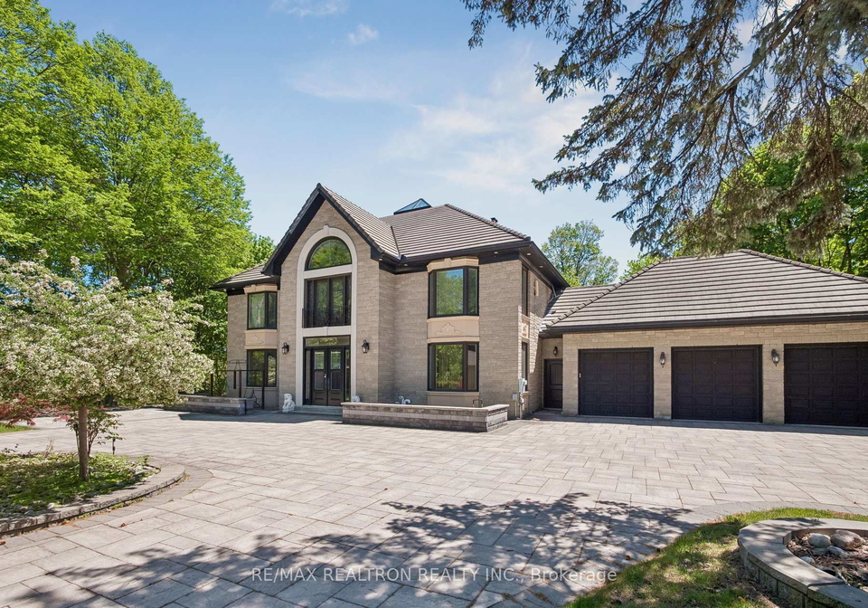59-hi-mount-drive-north-york-ontario-c13166678