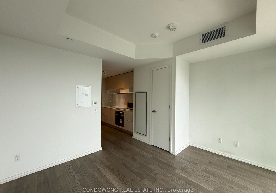 5-soudan-avenue-toronto-ontario-c13166920