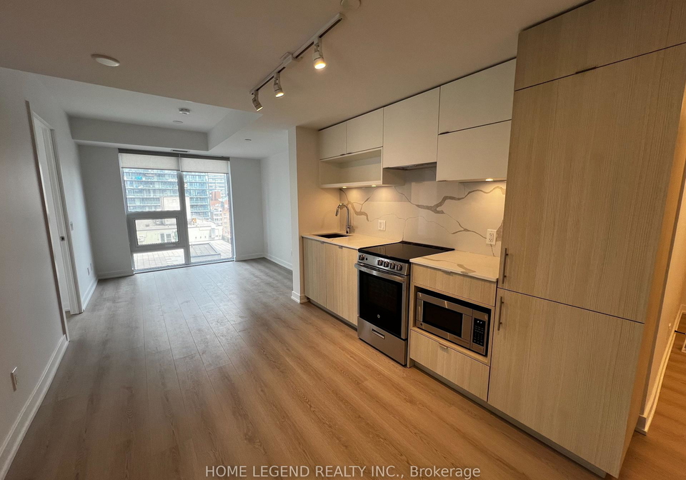 100-queen-street-e-toronto-ontario-c13167038