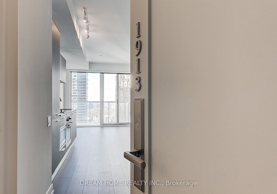 3-gloucester-street-toronto-ontario-c13167052