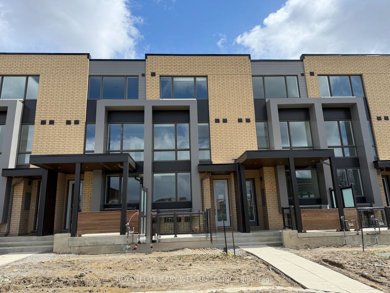 420-lawrence-heights-way-toronto-ontario-c13167108
