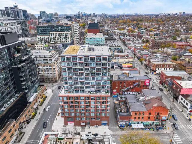 2-augusta-avenue-toronto-ontario-c13167216