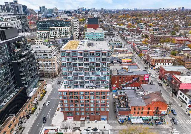 2-augusta-avenue-toronto-ontario-c13167216