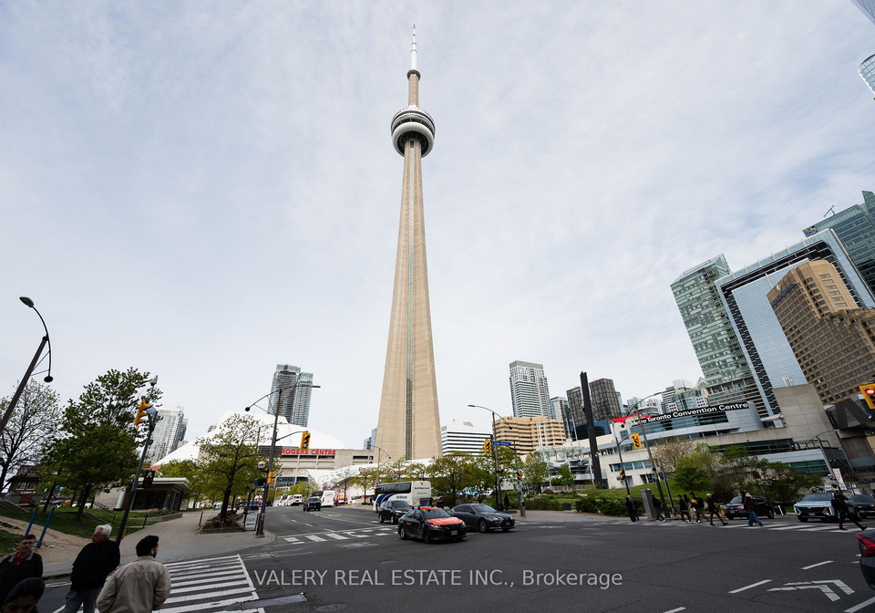 51-lower-simcoe-street-toronto-ontario-c13167248