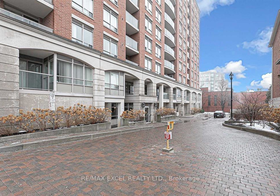 2-clairtrell-road-north-york-ontario-c13167372