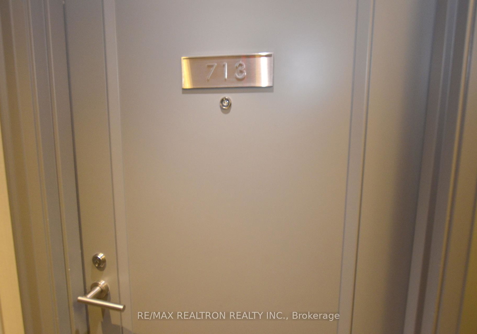 155-yorkville-avenue-toronto-ontario-c13167422