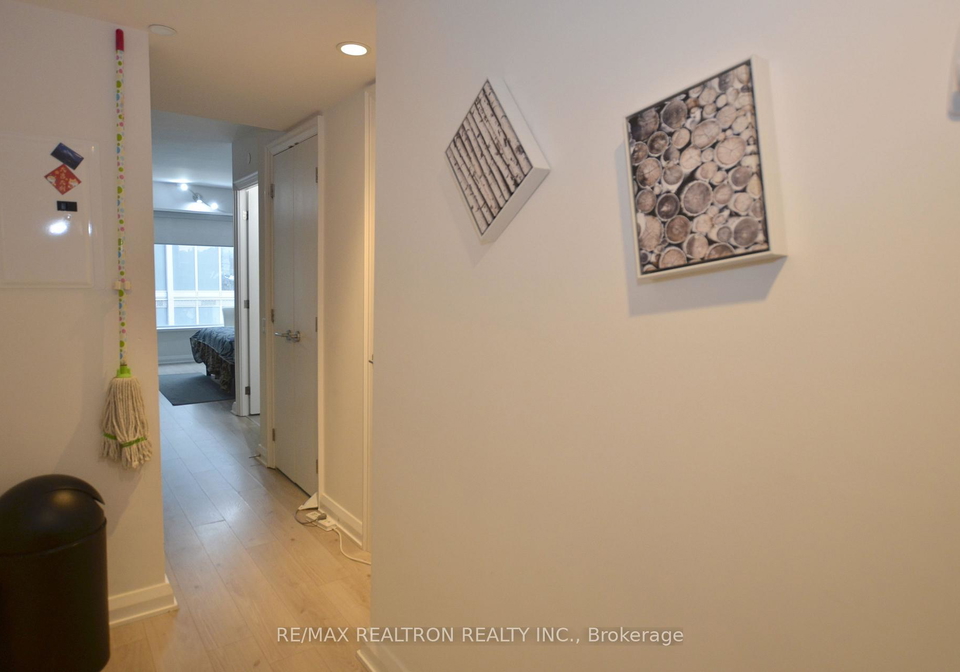 155-yorkville-avenue-toronto-ontario-c13167422