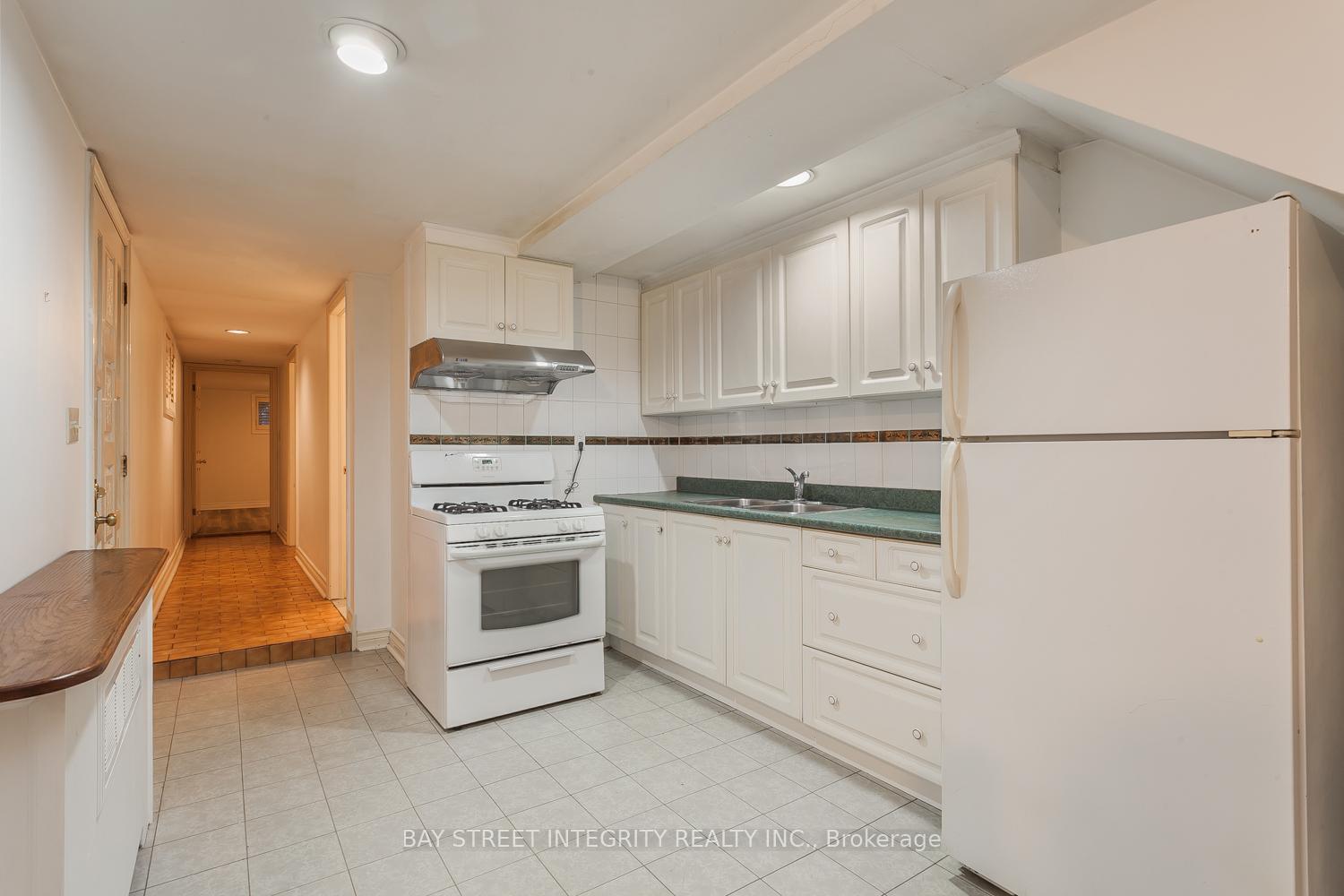 261-markham-street-toronto-ontario-c13167432