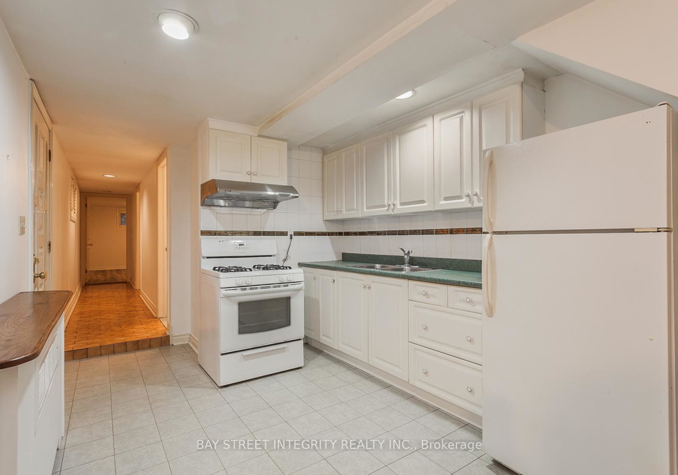 261-markham-street-toronto-ontario-c13167432