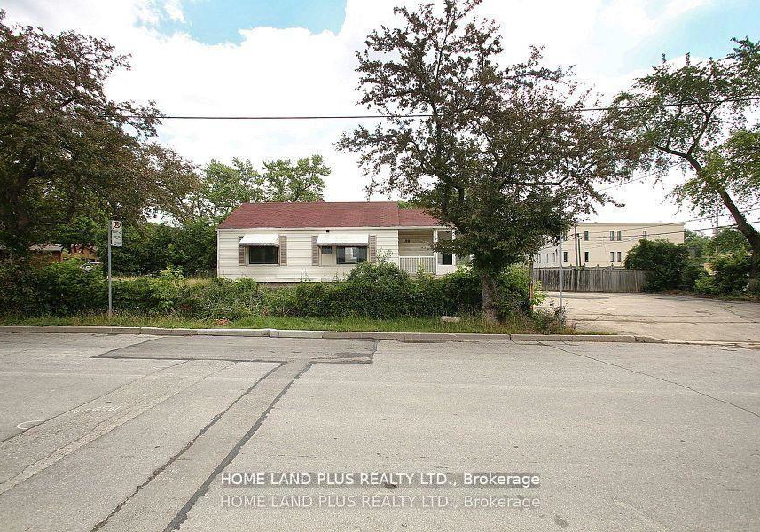 189-maplehurst-avenue-north-york-ontario-c13167448
