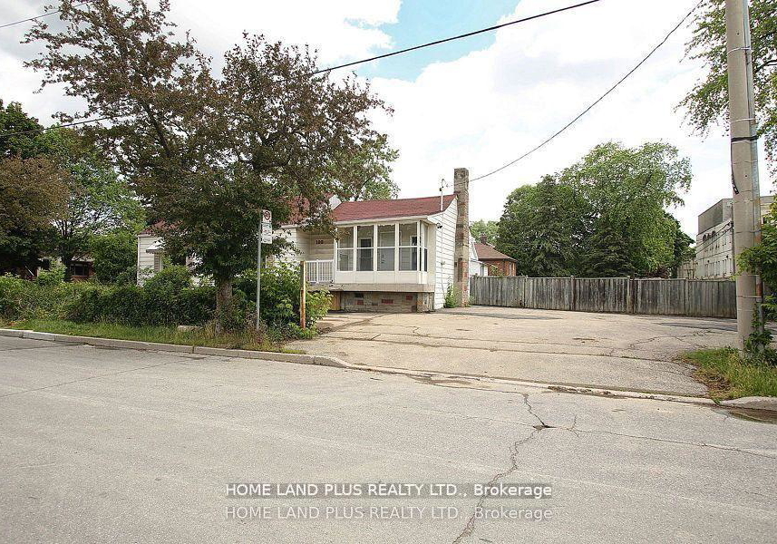 189-maplehurst-avenue-north-york-ontario-c13167448