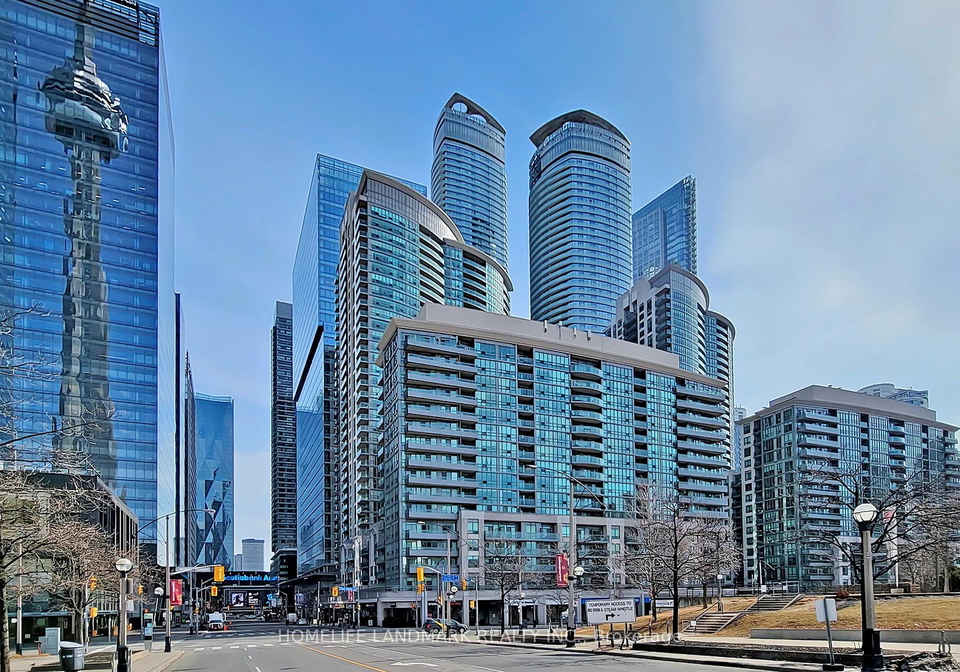 30-grand-trunk-crescent-toronto-ontario-c13167460