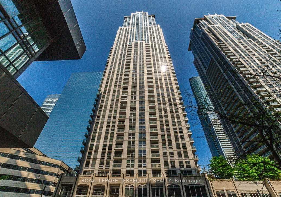 763-bay-street-toronto-ontario-c13167512