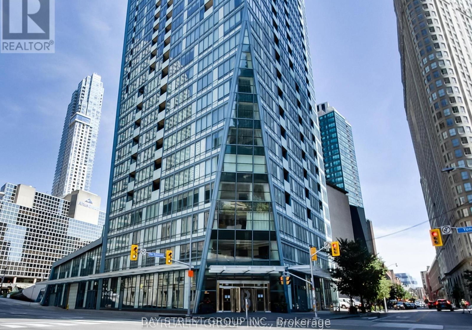 8-the-esplanade-toronto-ontario-c13167696