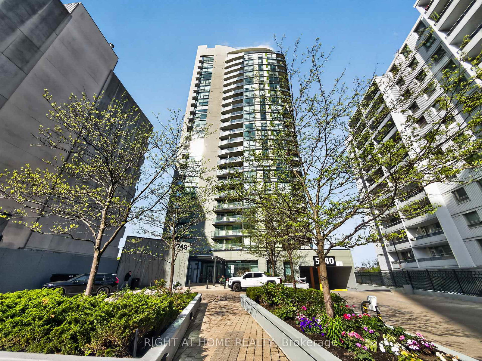 5740-yonge-street-toronto-ontario-c13167770