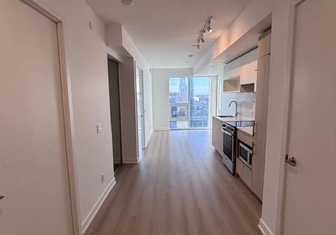 100-queen-street-e-toronto-ontario-c13167896