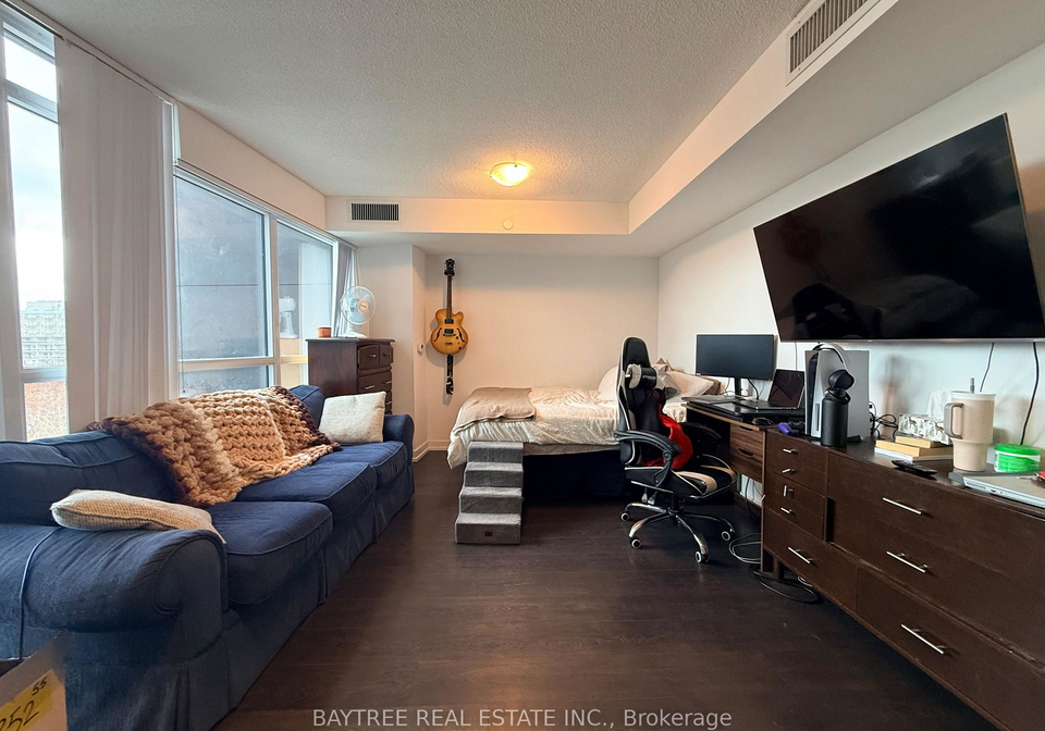 125-redpath-avenue-toronto-ontario-c13167958