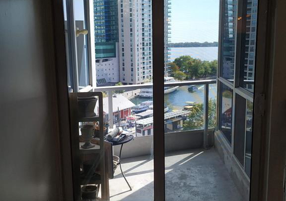 208-queens-quay-w-toronto-ontario-c13168102
