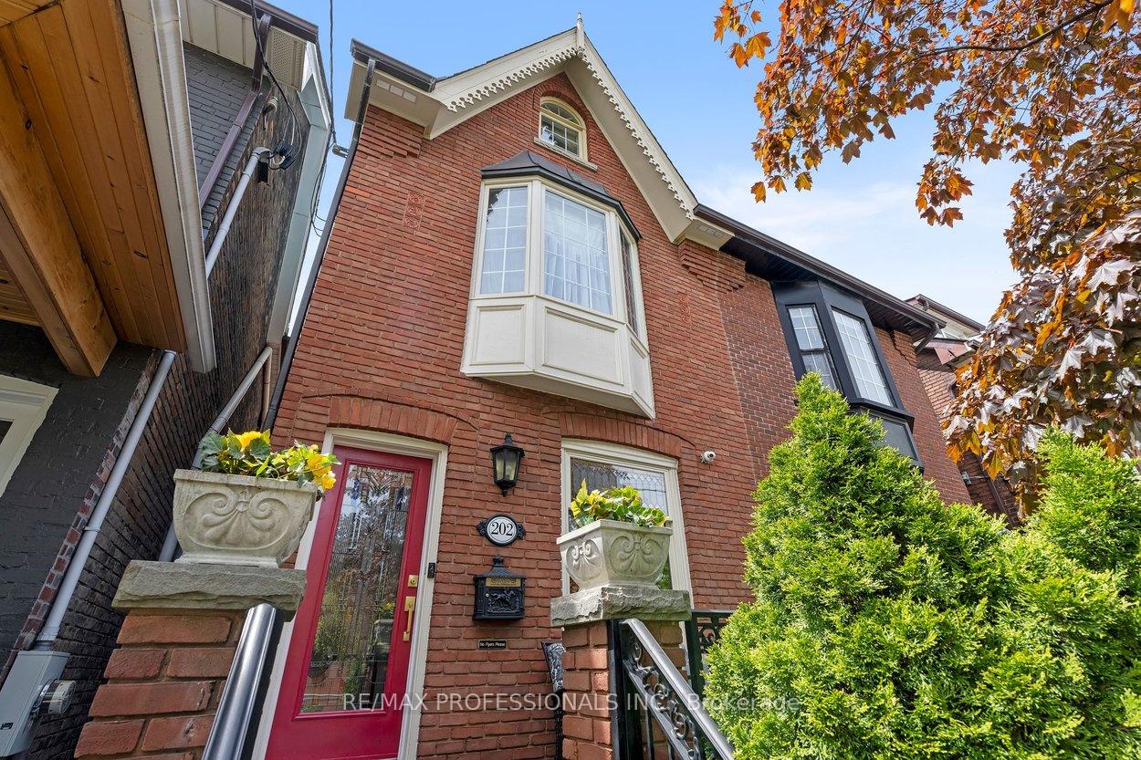 202-st-helens-avenue-toronto-ontario-c13168172