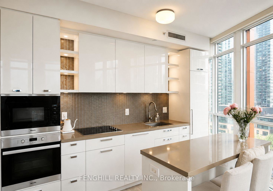 32-davenport-road-toronto-ontario-c13168426