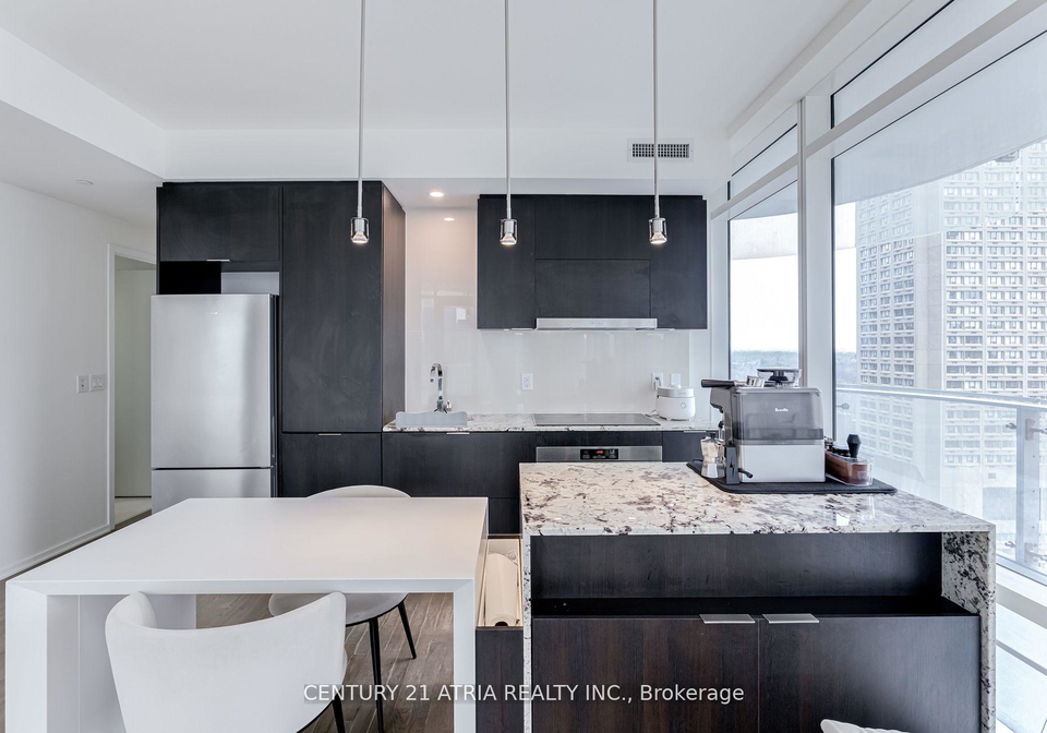 1-bloor-street-e-toronto-ontario-c13168534