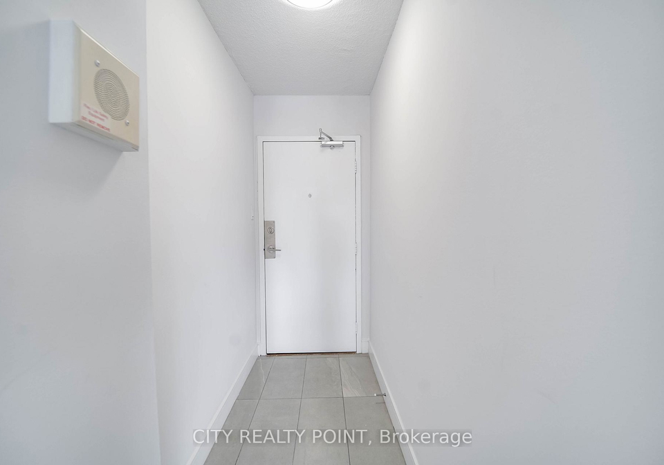 33-isabella-street-toronto-ontario-c13168886