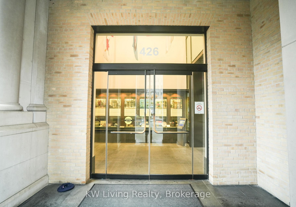 426-university-avenue-toronto-ontario-c13168954