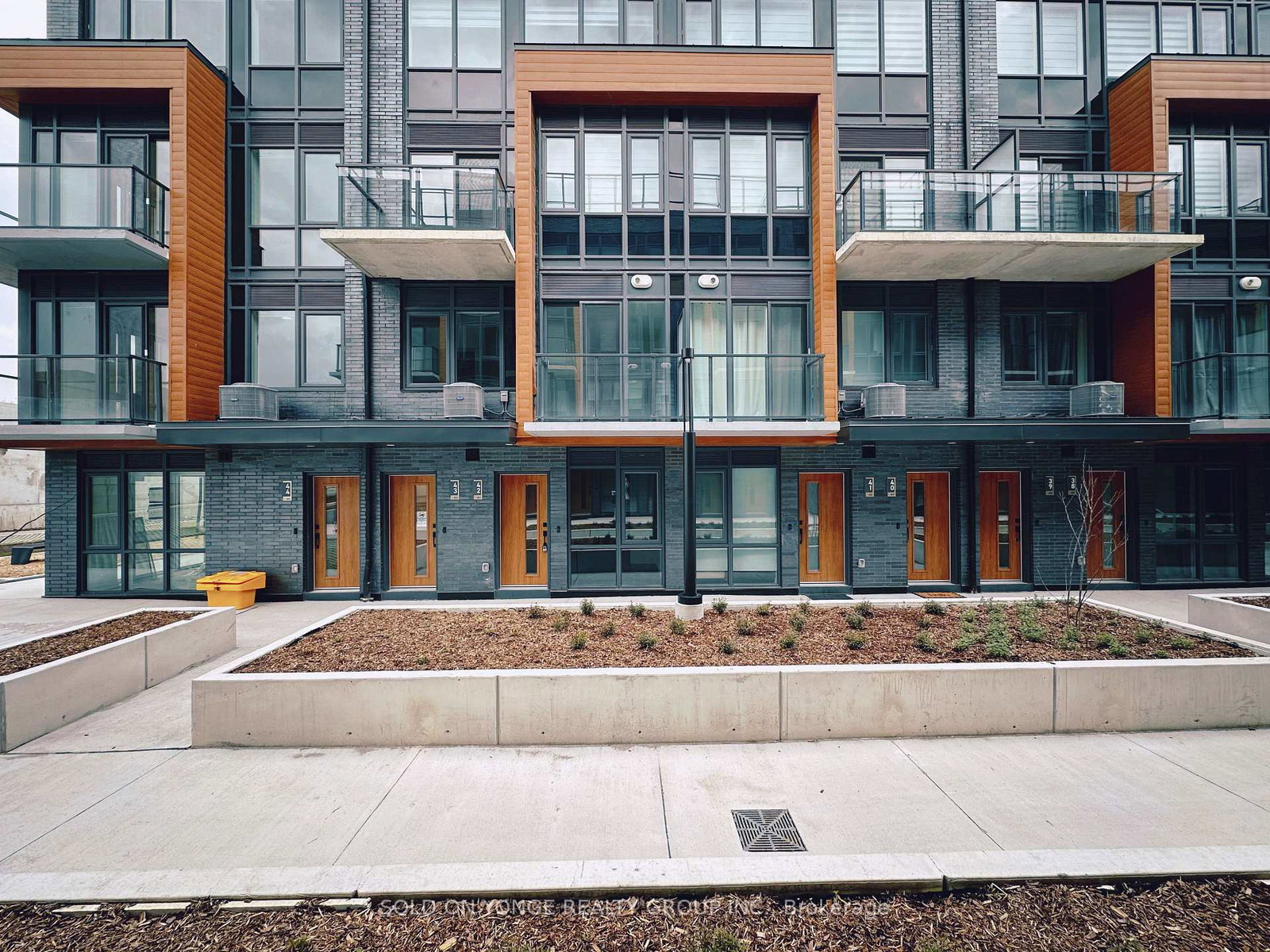 73-curlew-drive-north-york-ontario-c13169018
