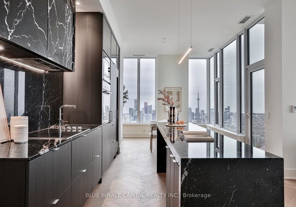 11-yorkville-avenue-toronto-ontario-c13169340