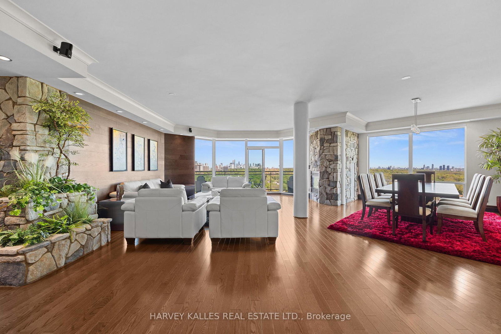 300-bloor-street-e-toronto-ontario-c13169460