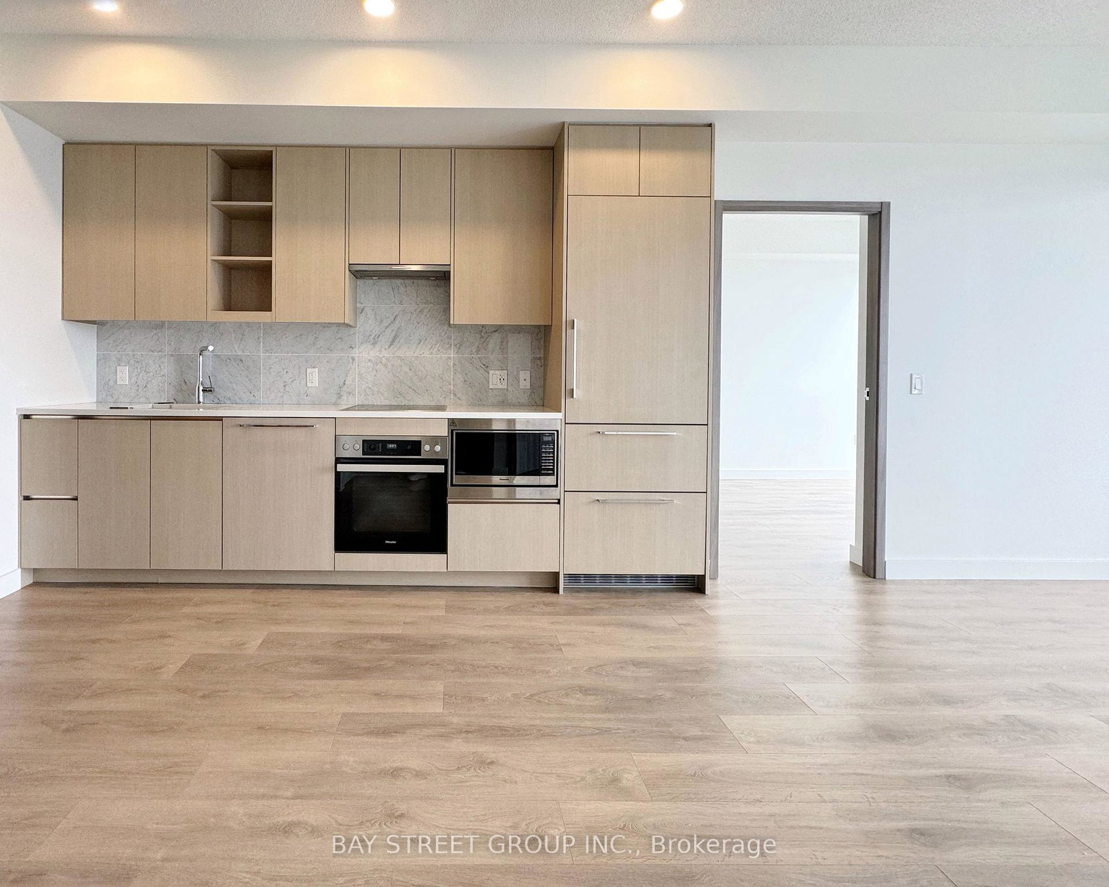 85-mcmahon-drive-north-york-ontario-c13169624