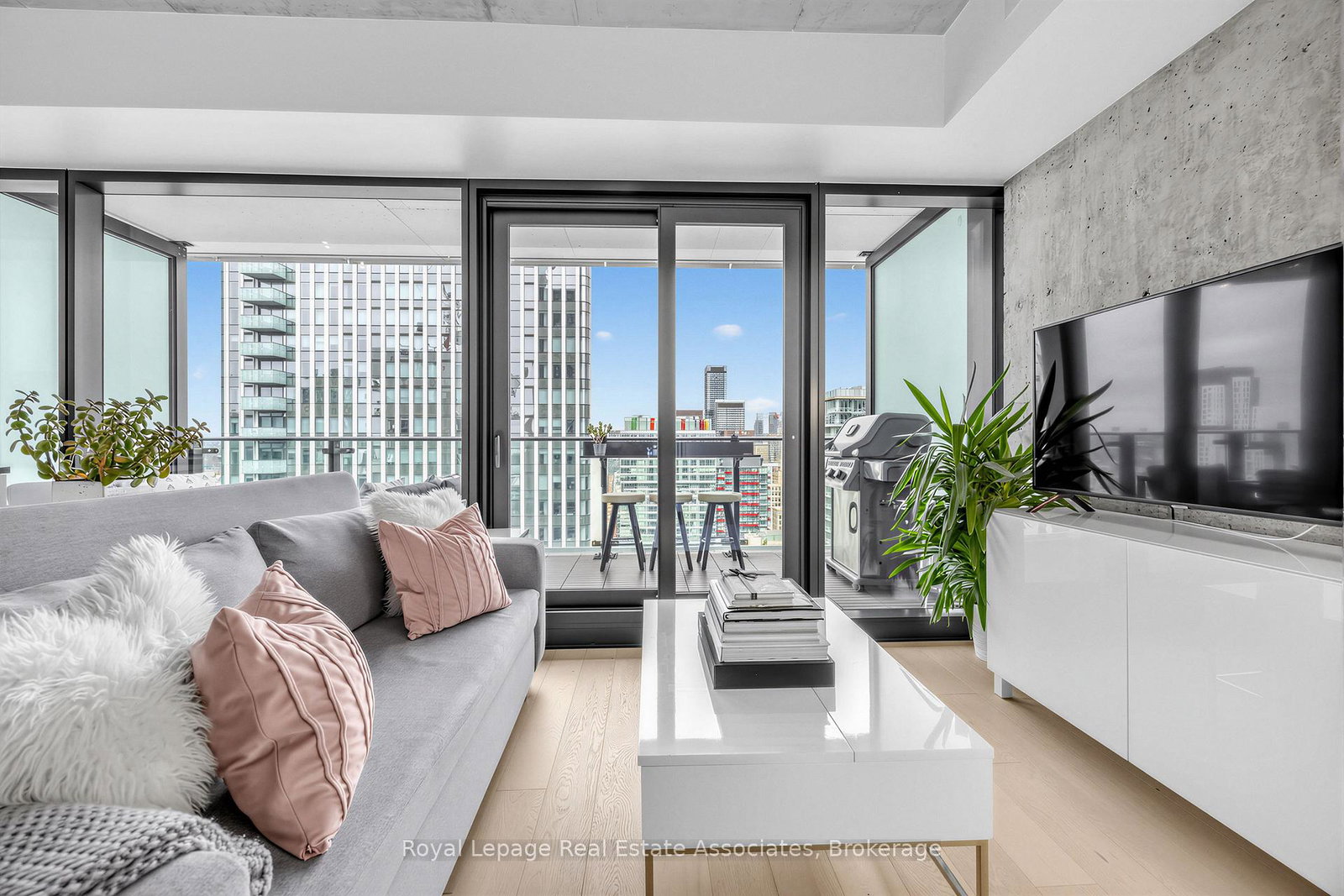 224-king-street-w-toronto-ontario-c13170128
