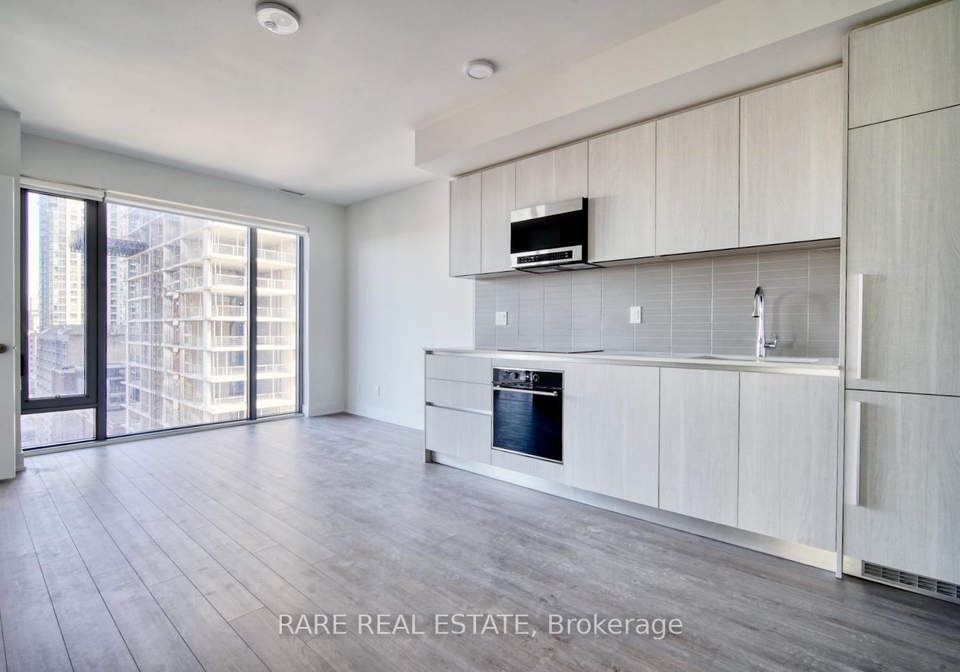 8-cumberland-street-toronto-ontario-c13170272