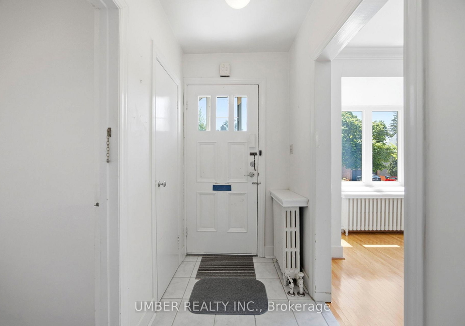558-glencairn-avenue-toronto-ontario-c13170304