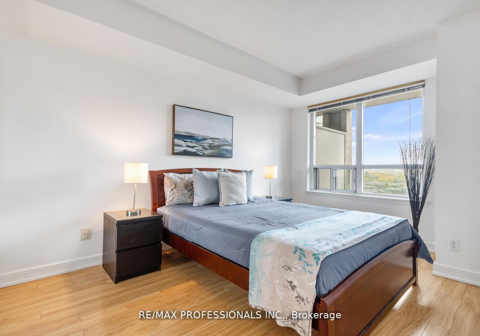 18-harrison-garden-boulevard-north-york-ontario-c13170456