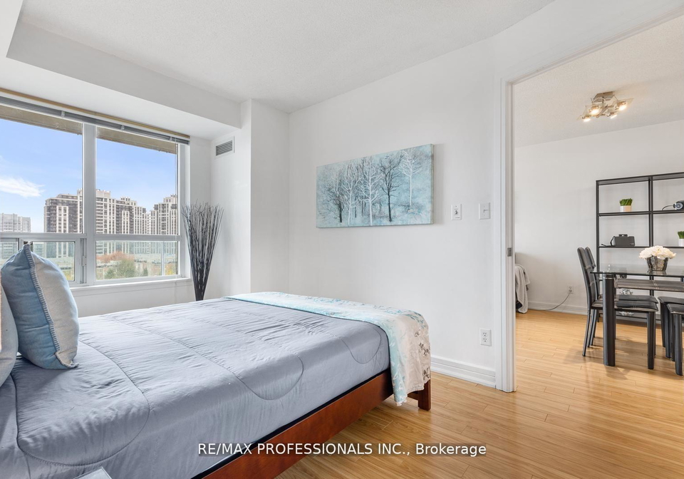 18-harrison-garden-boulevard-north-york-ontario-c13170456