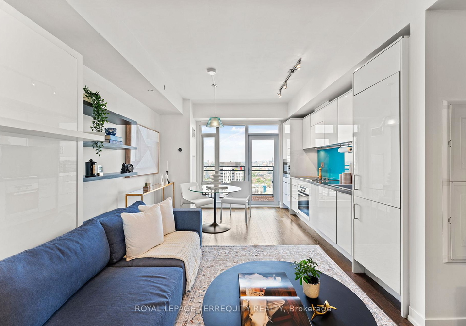 21-widmer-street-toronto-ontario-c13170696